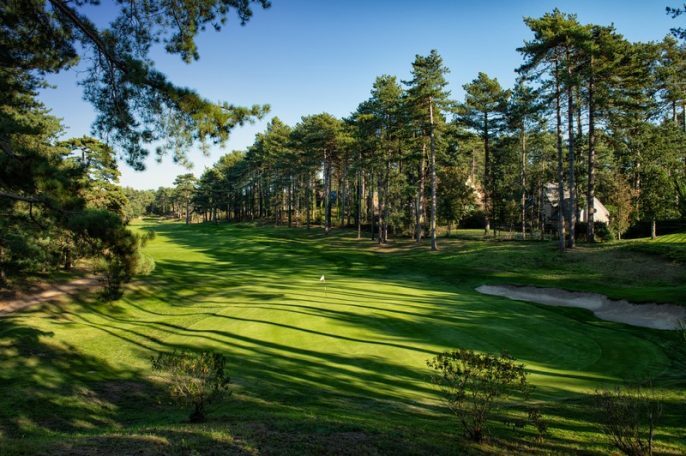 18-Hole Parcours les Pins