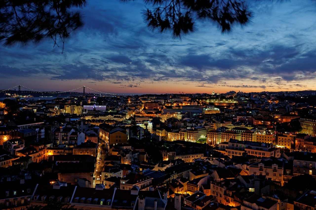 Lissabon bei Nacht