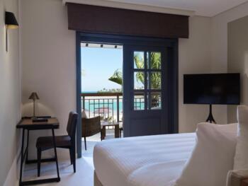Zimmer mit Balkon – am Strand