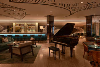 Piano Bar